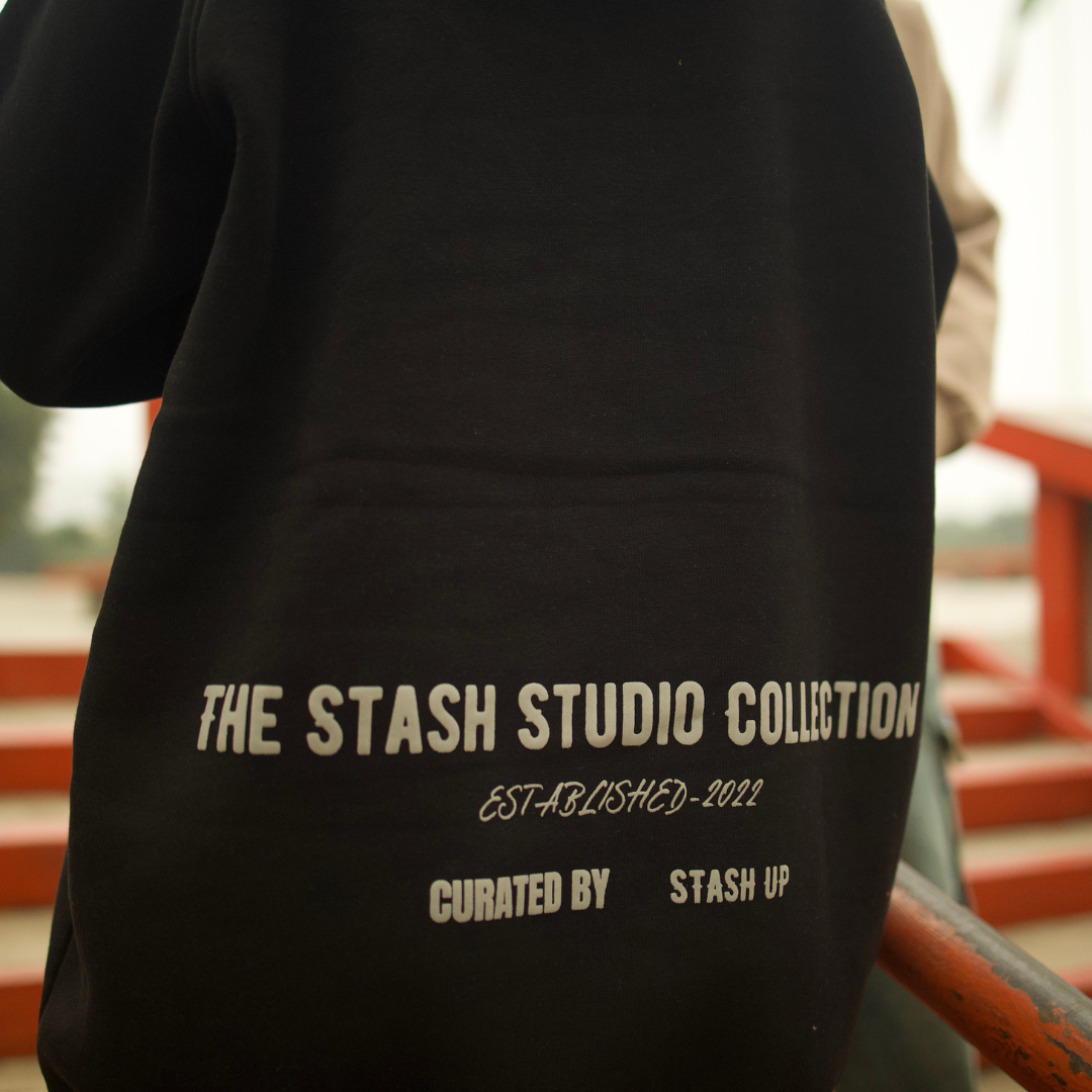 BASIC HOODIE-BLACK