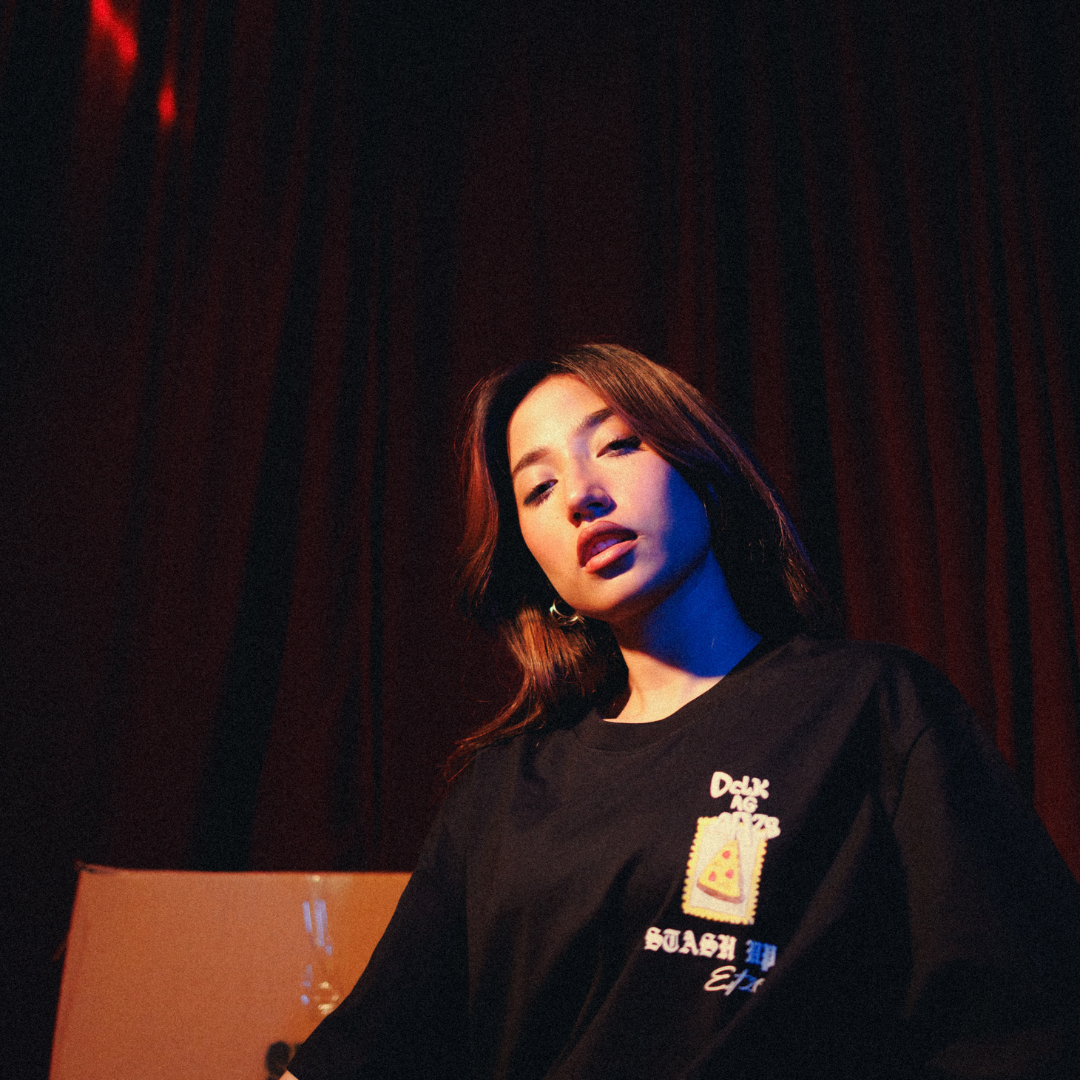 DECKED OUT TEE-BLACK