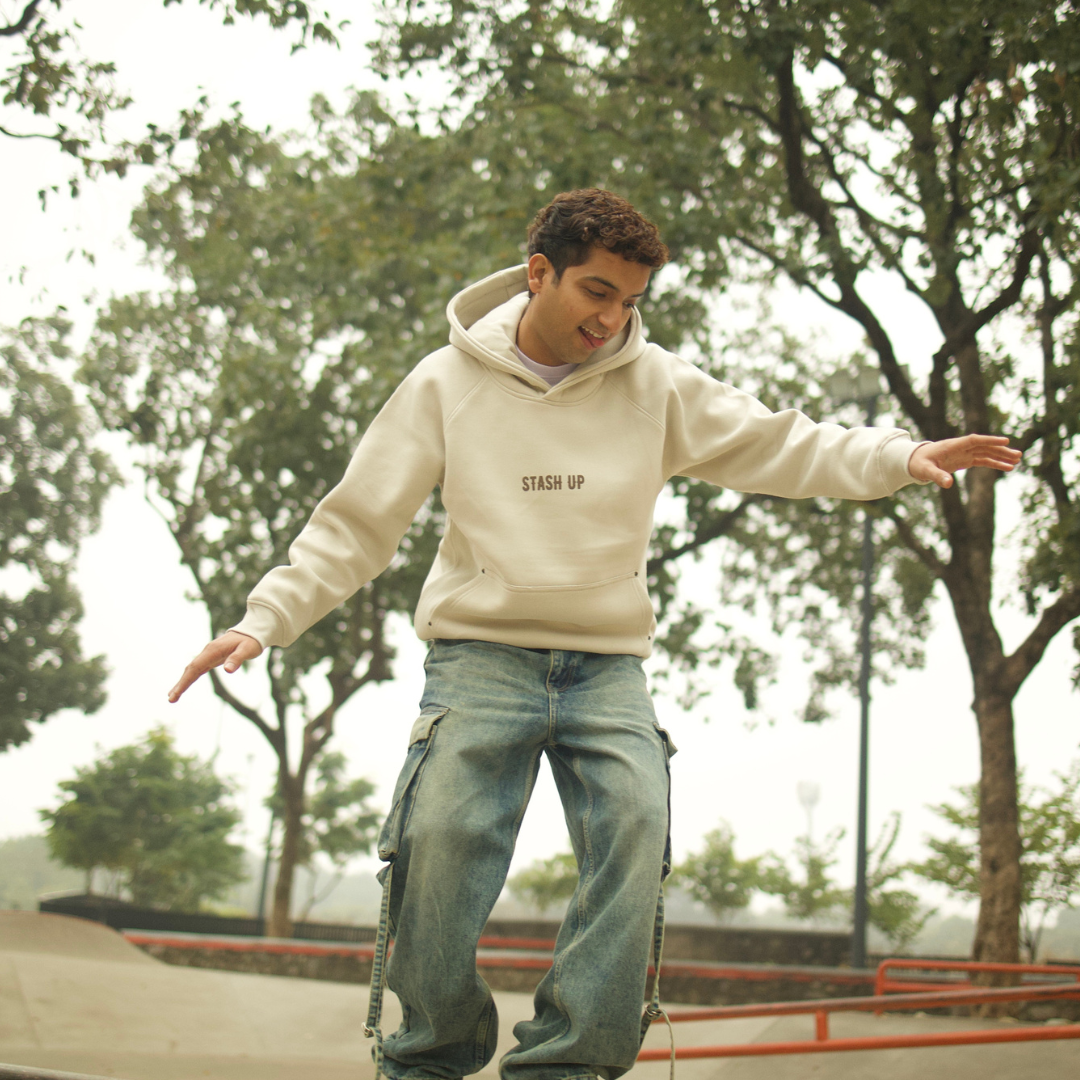 BASIC HOODIE-O.WHITE