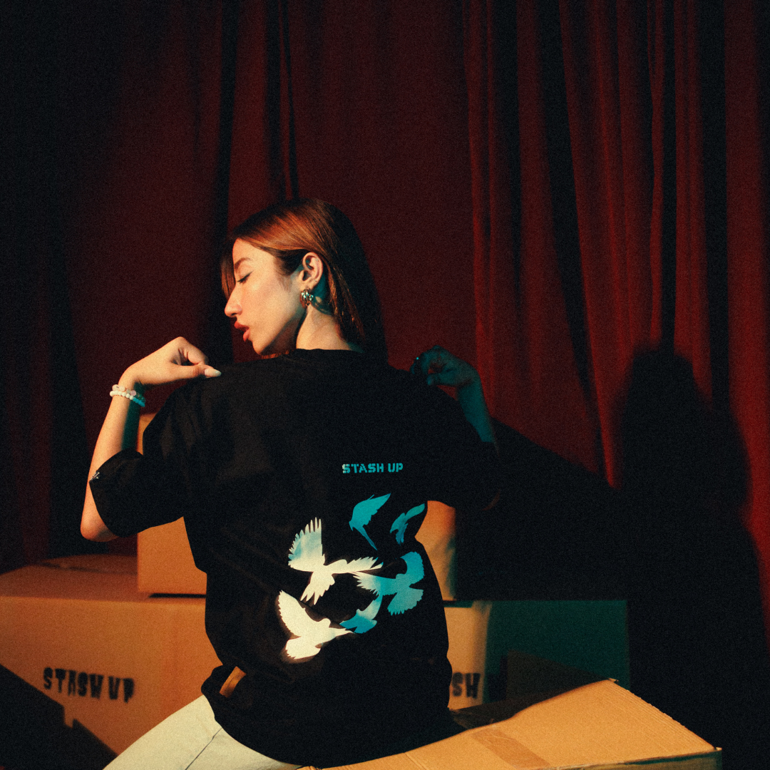WINGED ESCAPE TEE-BLACK